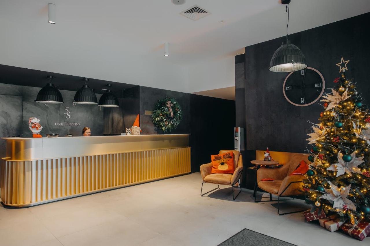 Five Seasons Aparthotel