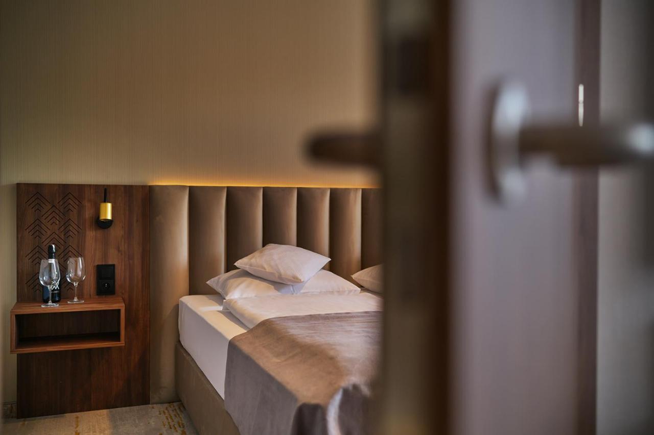 Five Seasons Aparthotel *